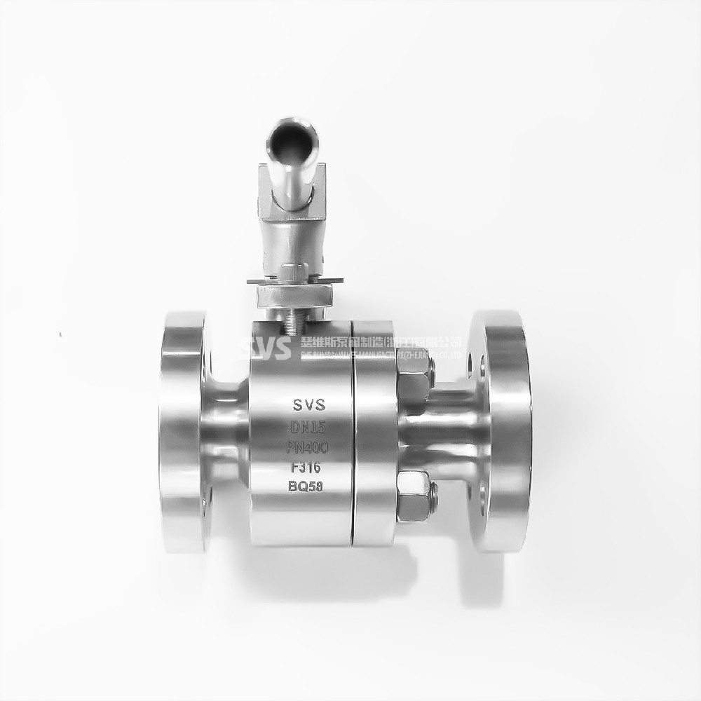 High pressure ball valve